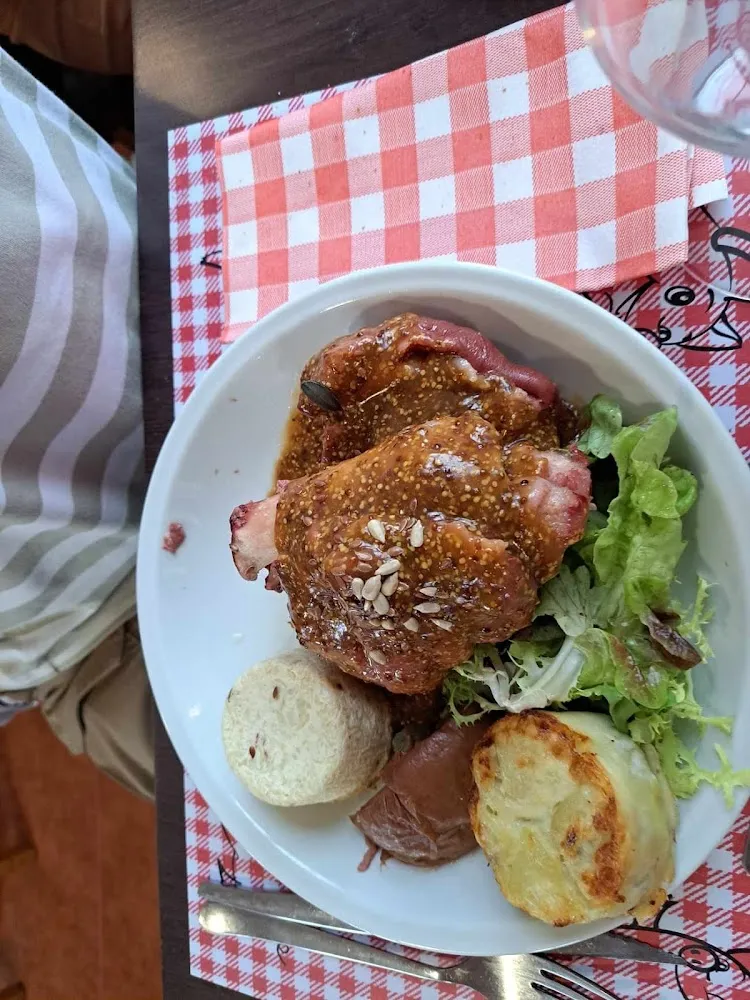 Jarret de Porc Braisé Sauce Moutarde Et Miel